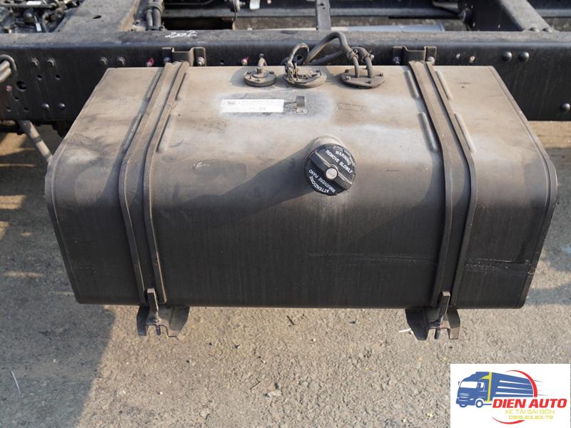 binh-nhien-lieu-xe-tai-hyundai-hd120sl-2 Xe Tải Hyundai HD120SL 8 Tấn Chở Gia Súc
