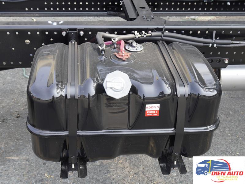 Xe Tải Isuzu NPR85KE4 3 Tấn Chở Gia Cầm