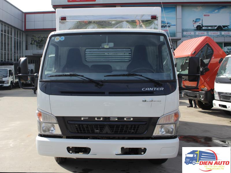 cabin-xe-tai-fuso-6-5-4 Xe Tải Fuso Canter 6.5WIDE 3.5 Tấn Thùng Lửng