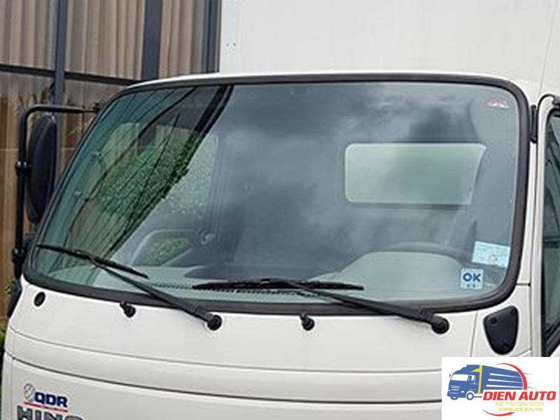 Xe Tải Hino Dutro XZU342L 5 Tấn Thùng Kín
