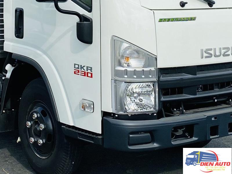 Xe Tải Isuzu QLR77FE5 1.9 Tấn Thùng Bạt