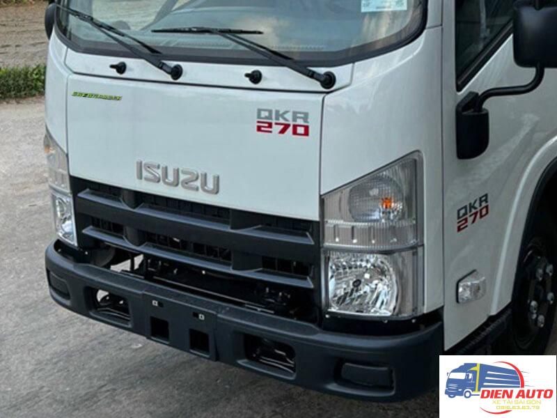 Xe Tải Isuzu QMR77HE5 2.8 Tấn Thùng Bạt