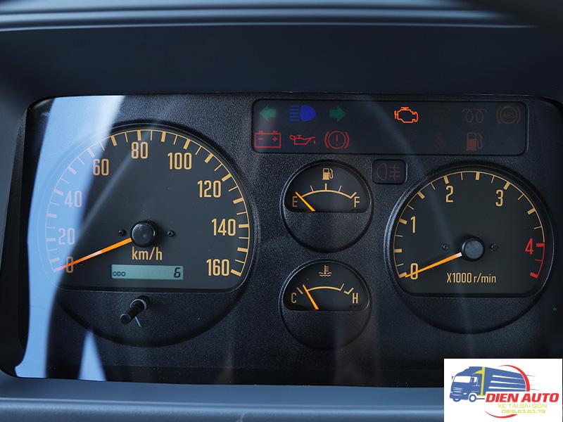 Xe Tải Isuzu Vĩnh Phát NK490SL 1.9 Tấn Thùng Kín