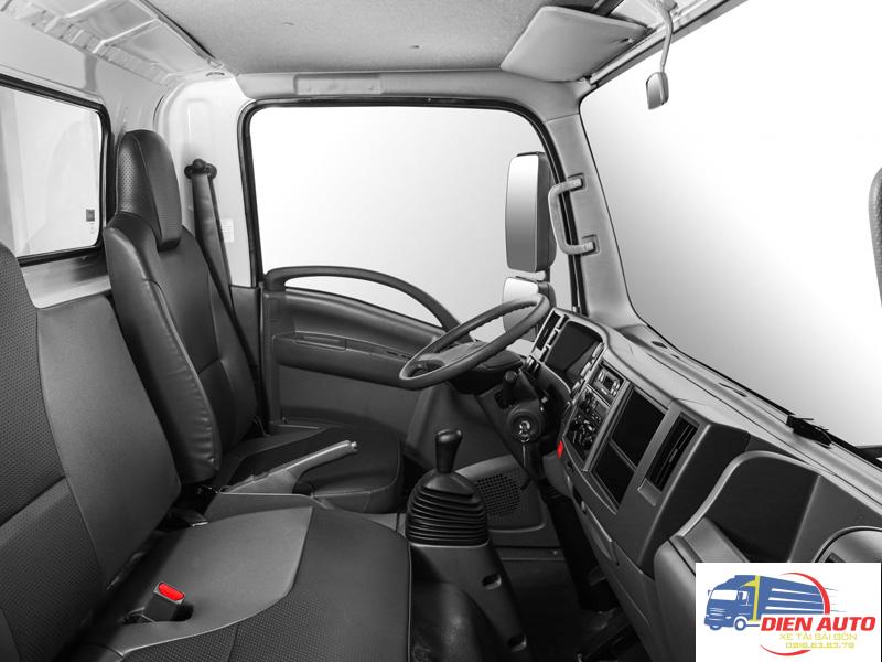 Xe Tải Isuzu QLR77FE4 2.3 Tấn Thùng Lửng