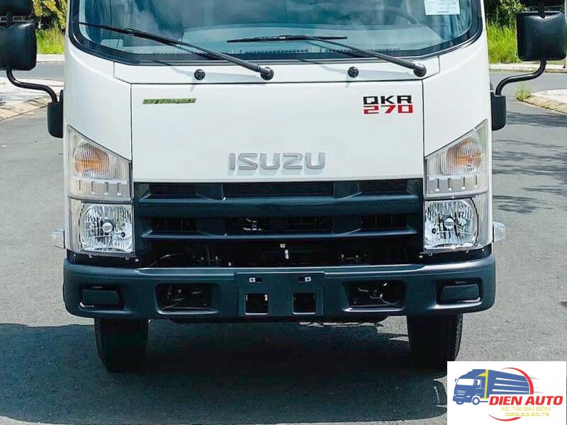 Xe Tải Isuzu QMR77HE5 2.8 Tấn Thùng Bạt