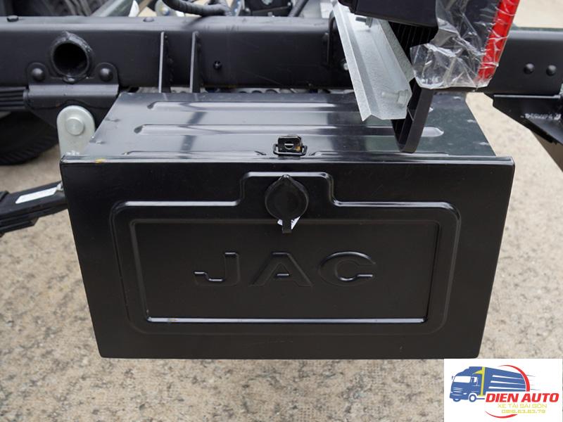 Xe Tải Jac HFC 1083K1 6 Tấn Thùng Kín