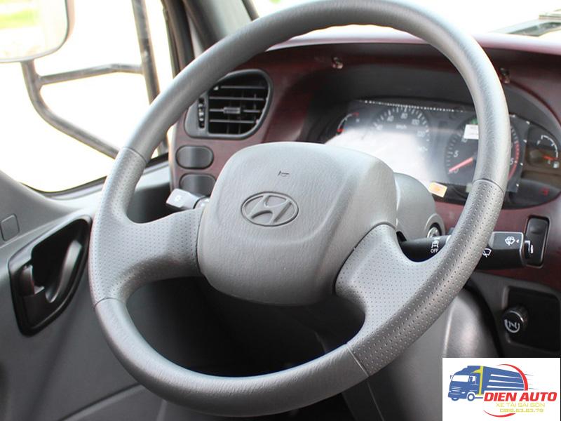 vo-lang-xe-tai-hyundai-hd120sl-3 Xe Tải Hyundai HD120SL 8 Tấn Chở Gia Súc