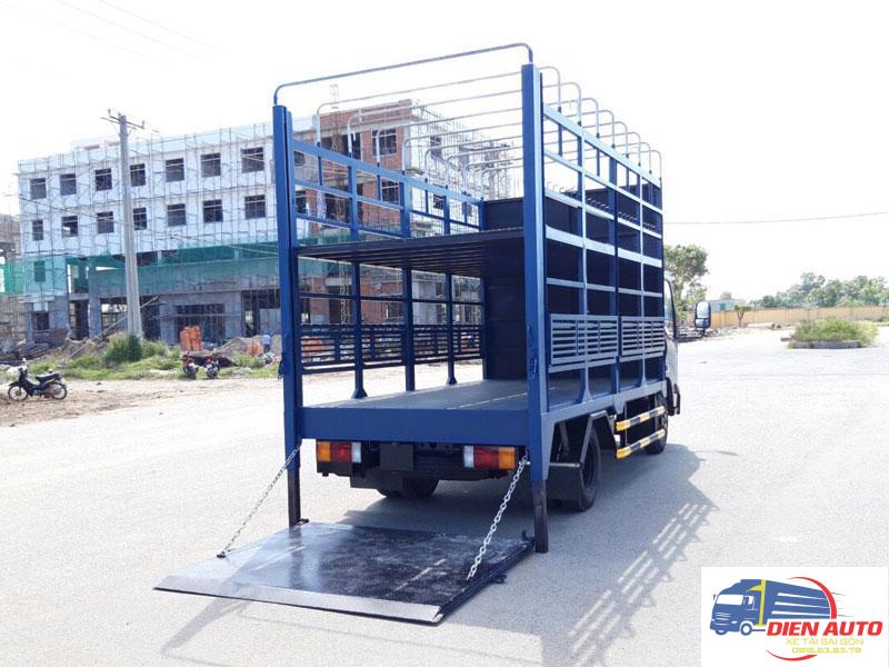 xe-cho-xe-may-do-thanh-iz65-3-1 Xe Chở Xe Máy Đô Thành IZ65 2 Tấn