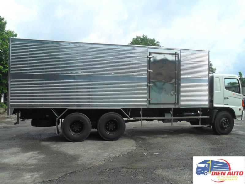 Xe Tải Hino FM8JW7A 14 Tấn Thùng Kín