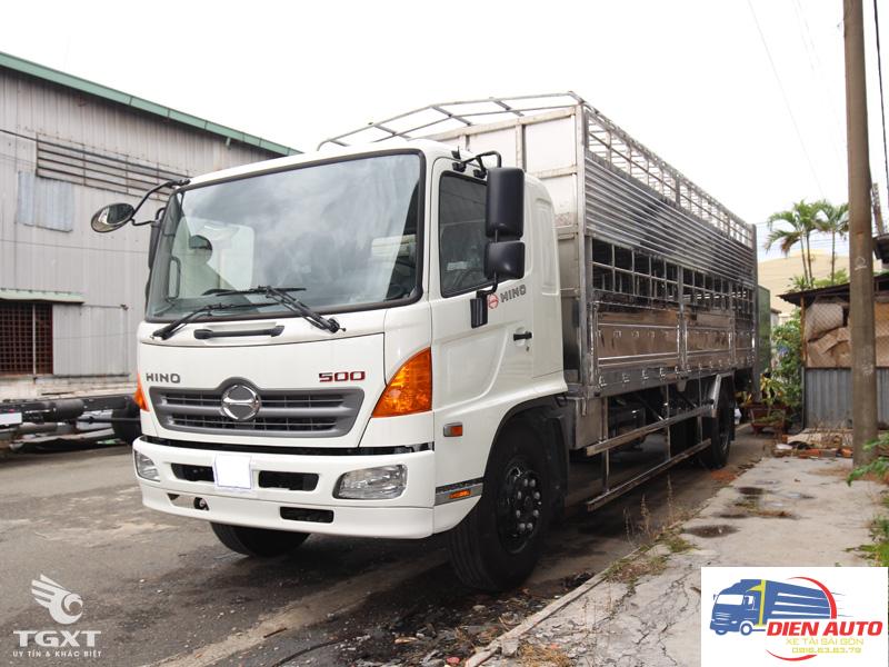 Xe Tải Hino FG8JT7A 6T8 Thùng Chở Gia Súc