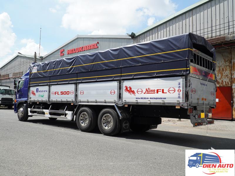 Xe Tải Hino FL8JW7A 15 Tấn Thùng Bạt