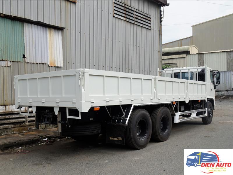 Xe Tải Hino FL8JT7A 15 Tấn Thùng Lửng