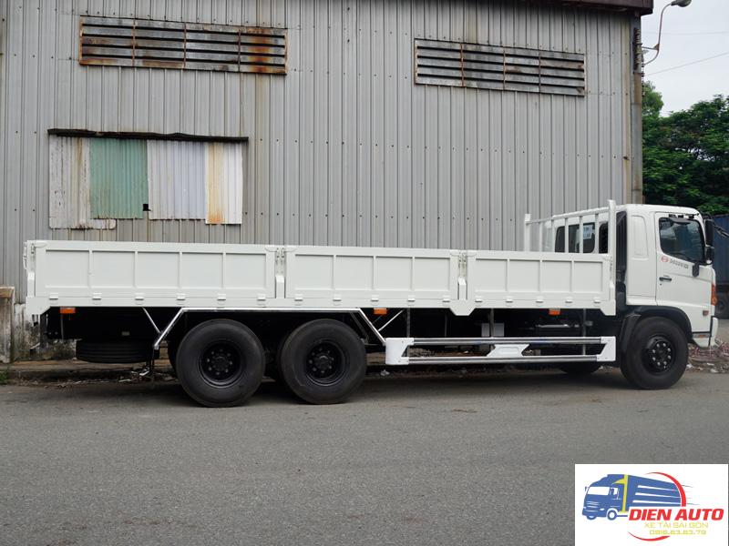 Xe Tải Hino FL8JTSL 15 Tấn Thùng Lửng