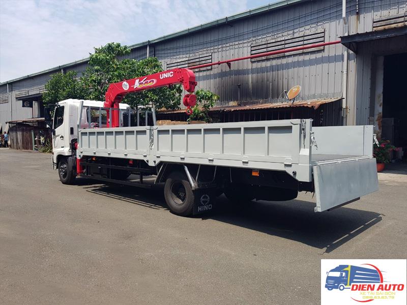 Xe Tải Hino FC9JLTC 5.2 Tấn Gắn Cẩu Unic URV345