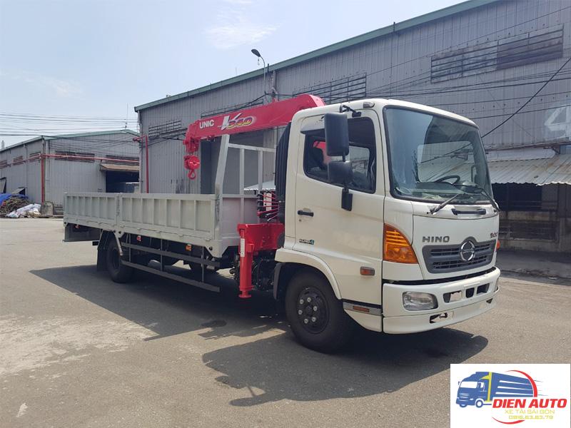 Xe Tải Hino FC9JLTC 5.2 Tấn Gắn Cẩu Unic URV345