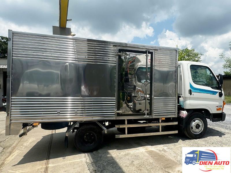 Xe Tải Hyundai New Mighty N250SL Euro 5 2.5 Tấn Thùng Kín