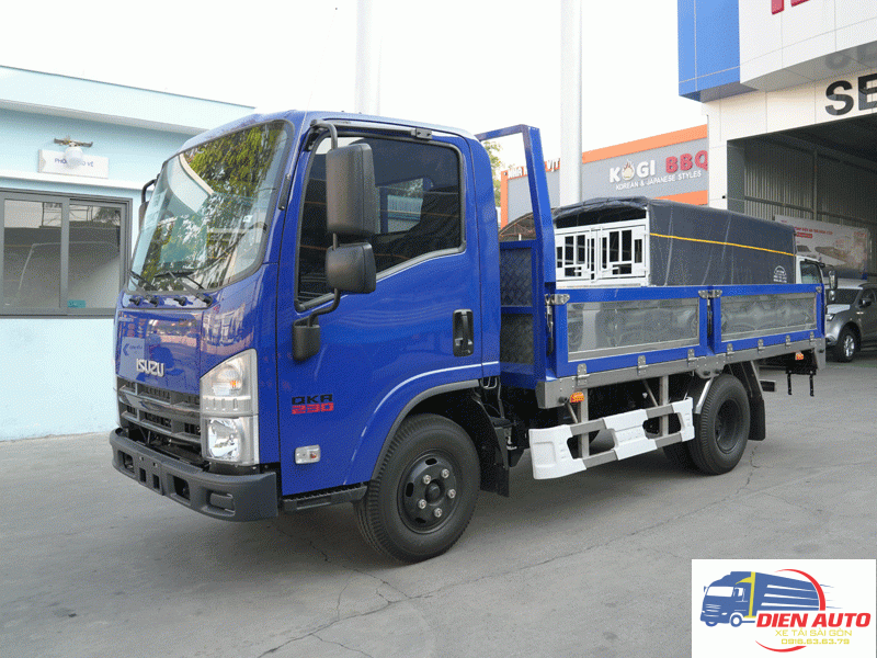 Xe Tải Isuzu QLR77FE4 2.3 Tấn Thùng Lửng