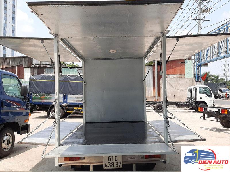 Xe Tải Suzuki Carry Pro 750Kg Thùng Kín Cánh Dơi